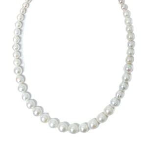 one strand fresh water pearl necklace