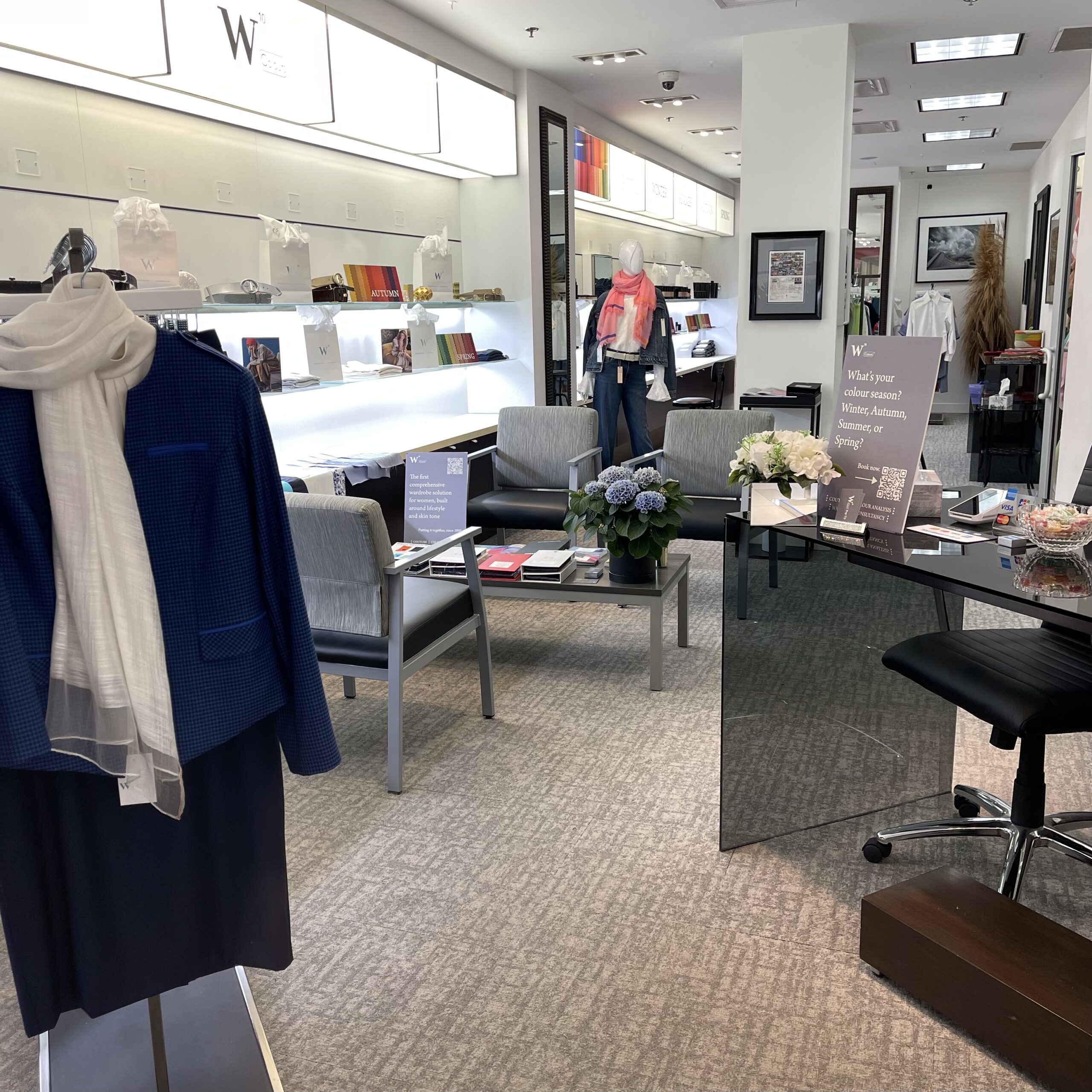 W10 Store W10 Pop Up Store