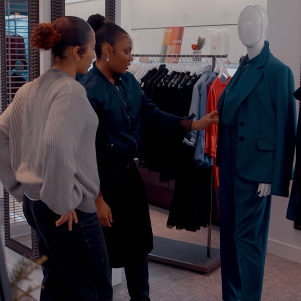 Wardrobe consulting, image consulting, fashion styling, wardrobe style, and personal stylist for women in toronto